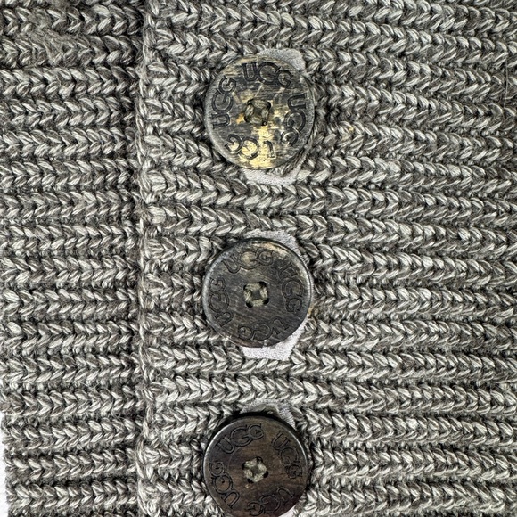 UGG Classic Cardy knit boot in gray. Size 9 - Picture 2 of 12